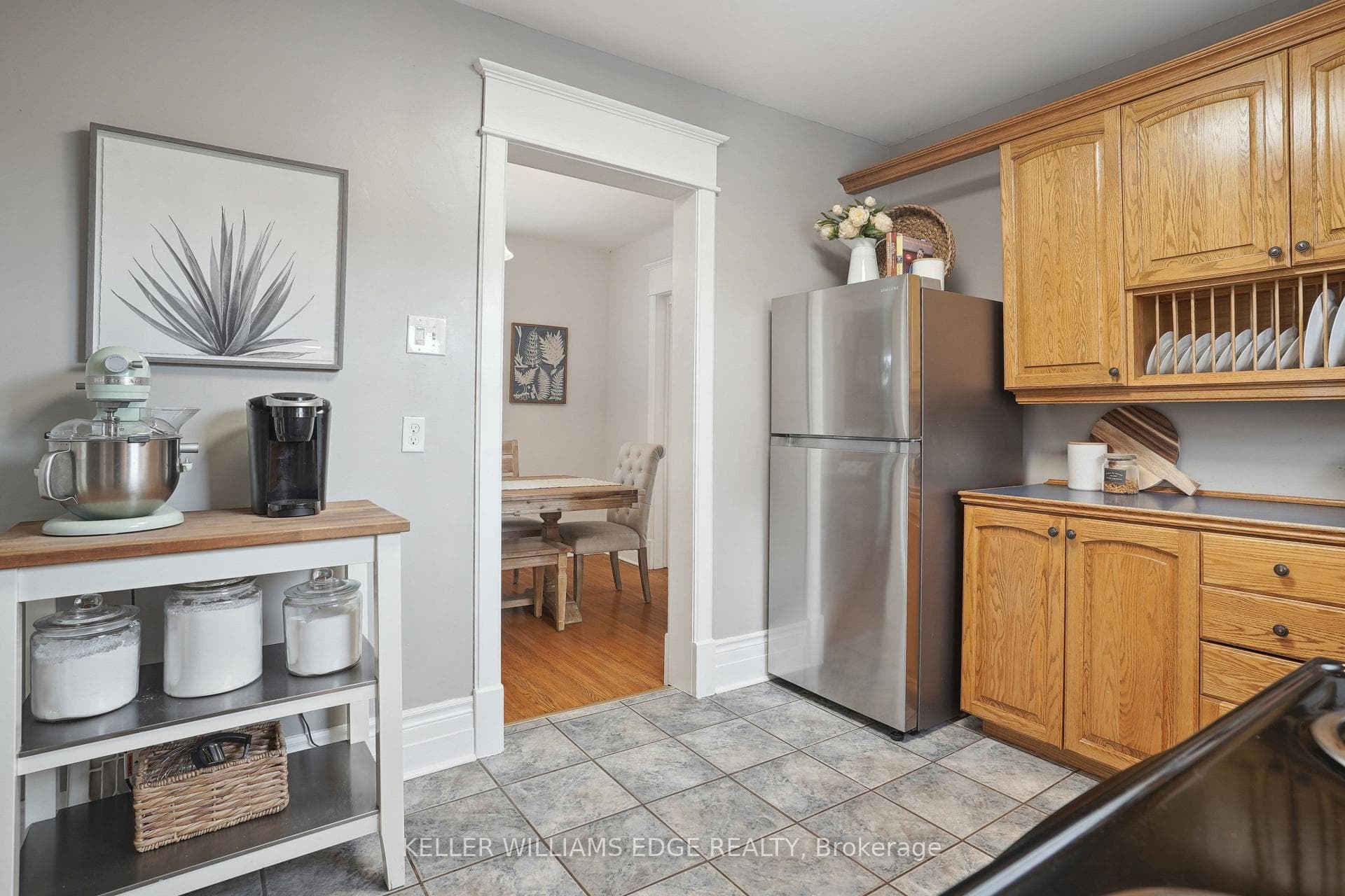 416 Upper Wentworth Street photo 17