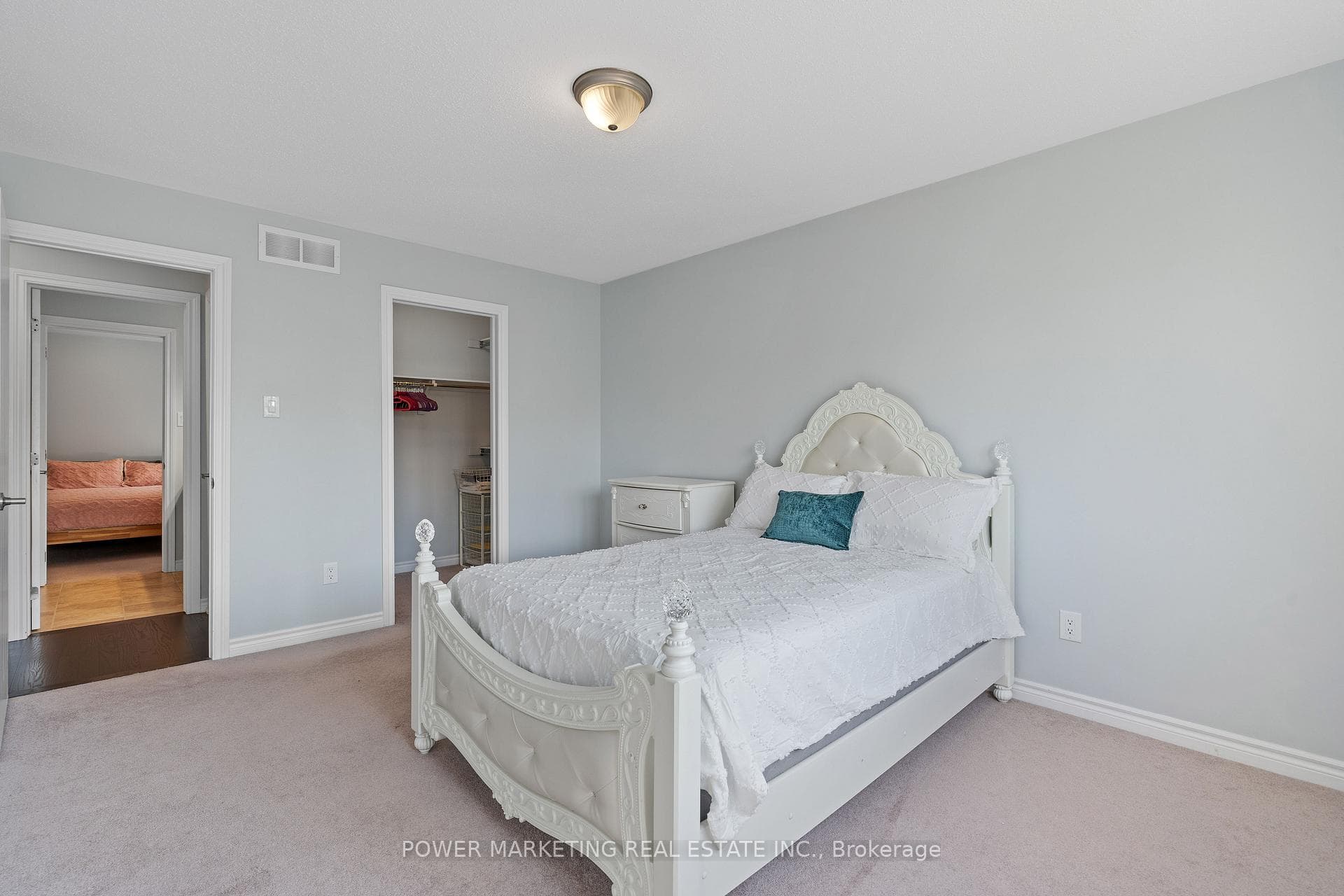 241 Rue Des Soldats Riendeau Street photo 30