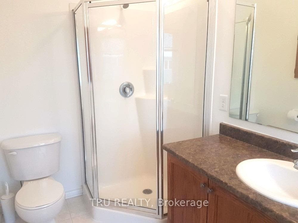 124 Windance Crescent photo 12