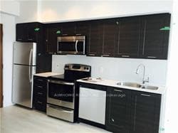 2212 Lakeshore Boulevard Unit 304 photo 2