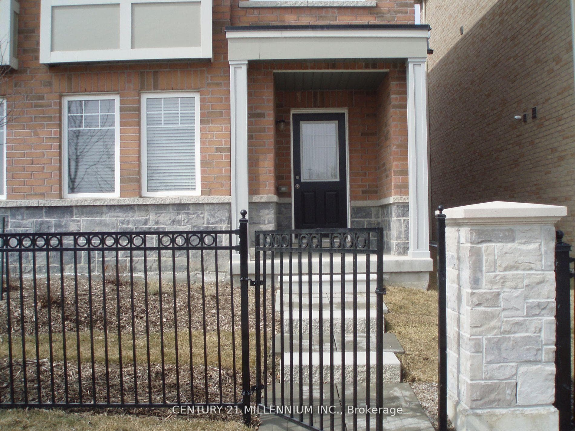 62 Magdalene Crescent photo 4