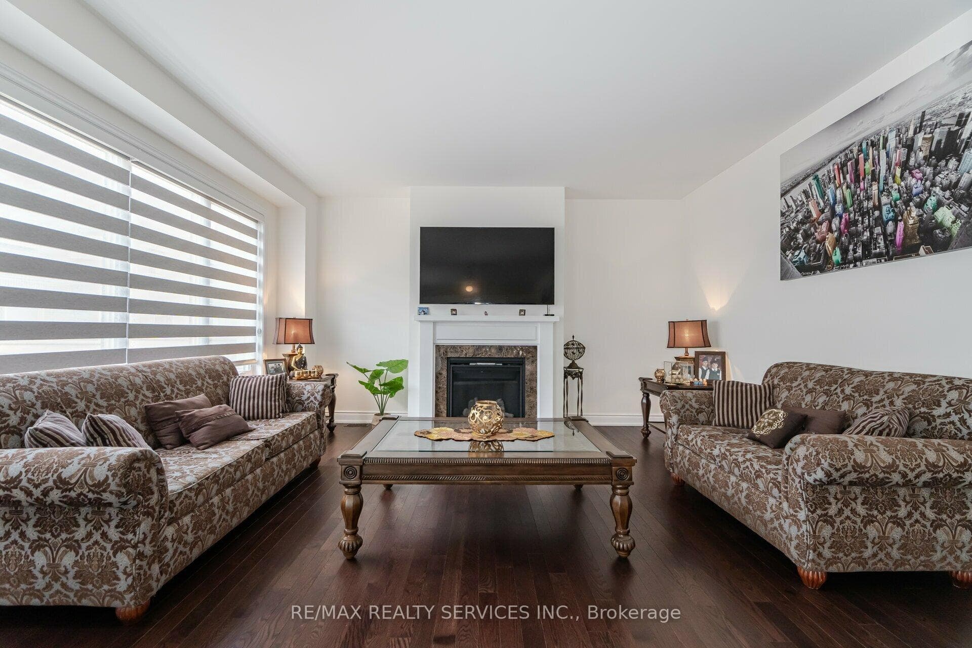 36 Lowell Crescent photo 8
