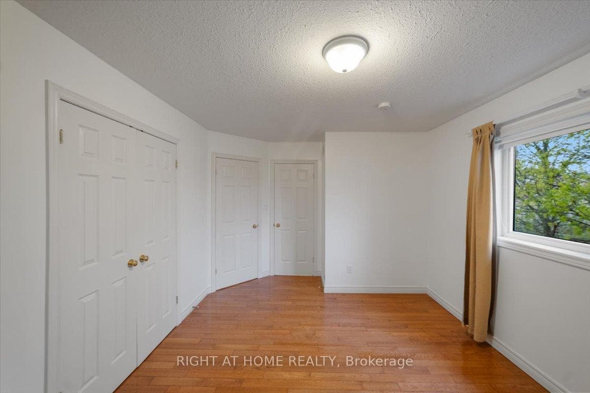 76 Kortright Road photo 23