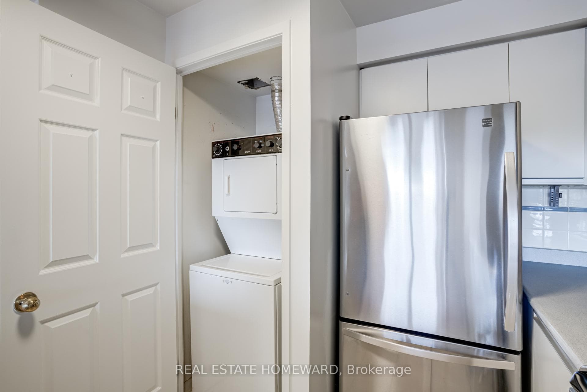 298 Jarvis Street Unit 804 photo 15