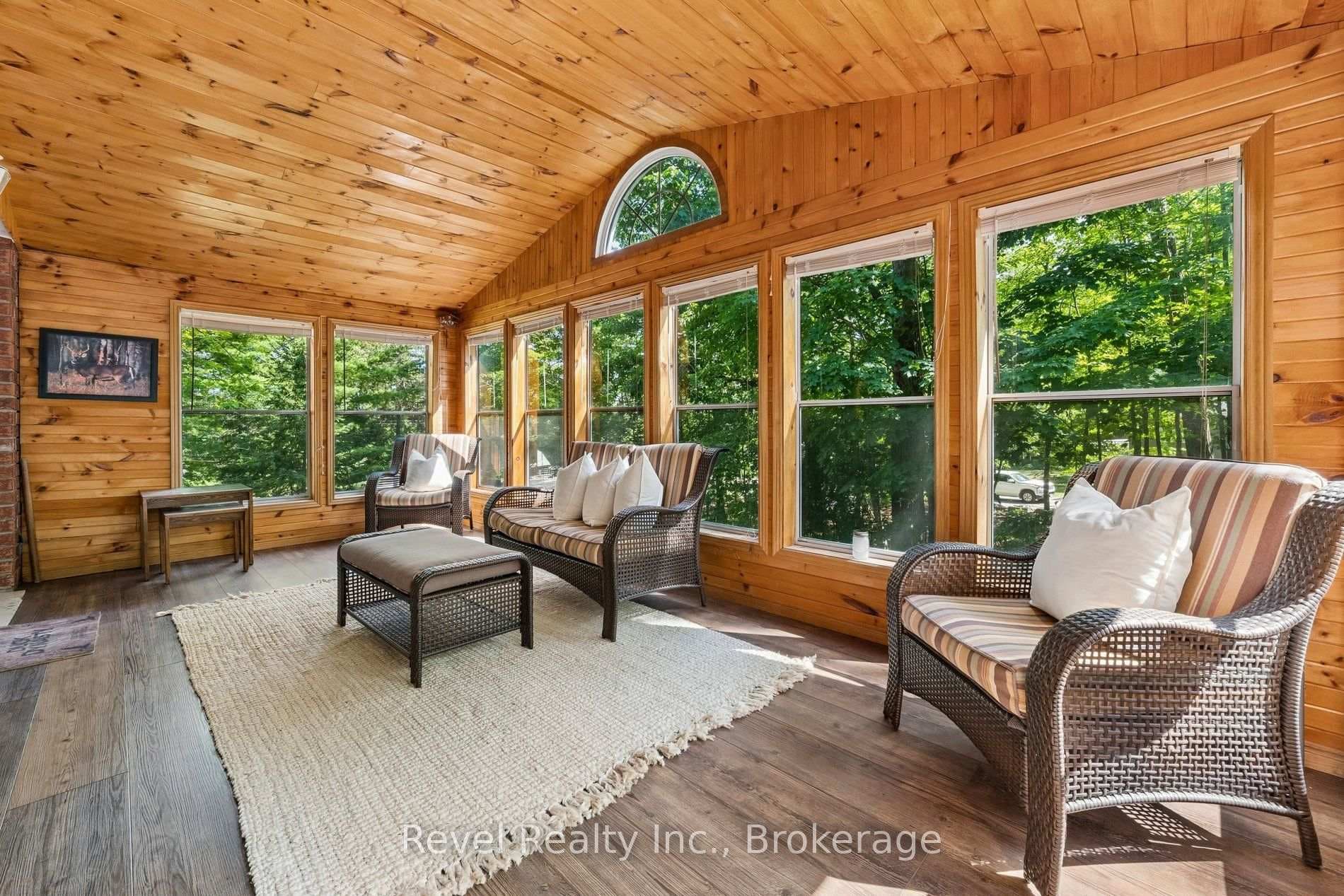 18 Bessie Avenue photo 25
