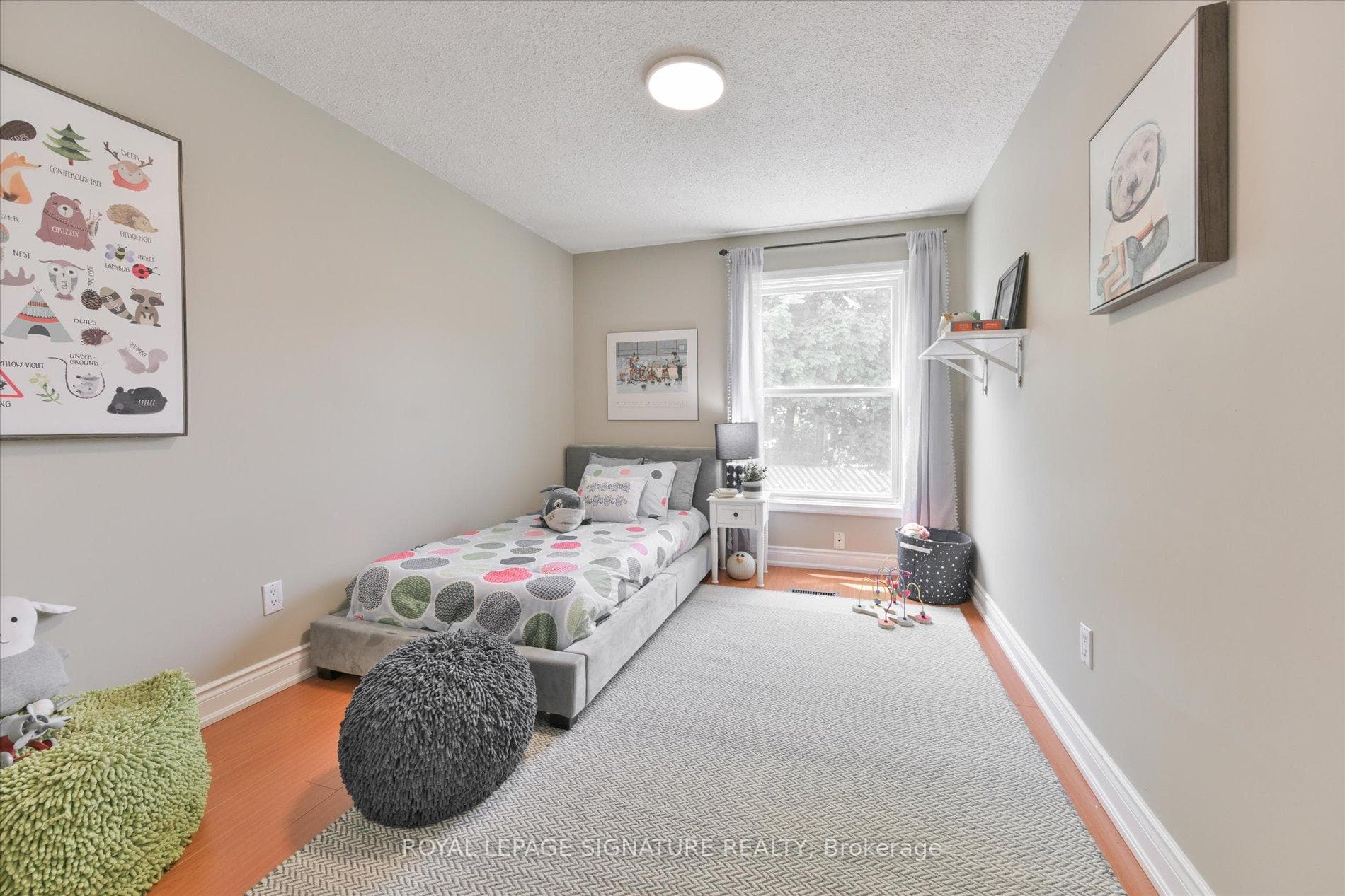 Will fit double/queen bed
