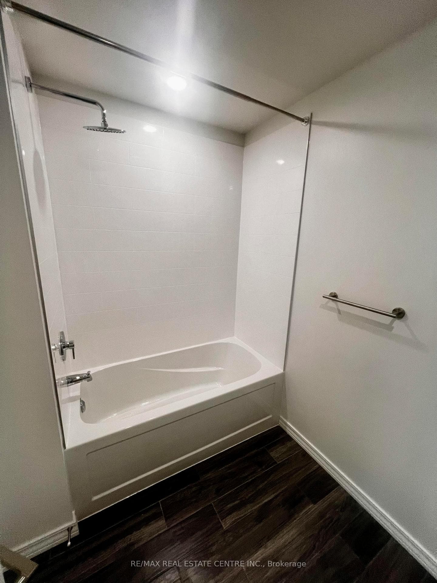 181 Elmira Road Unit 604 photo 20