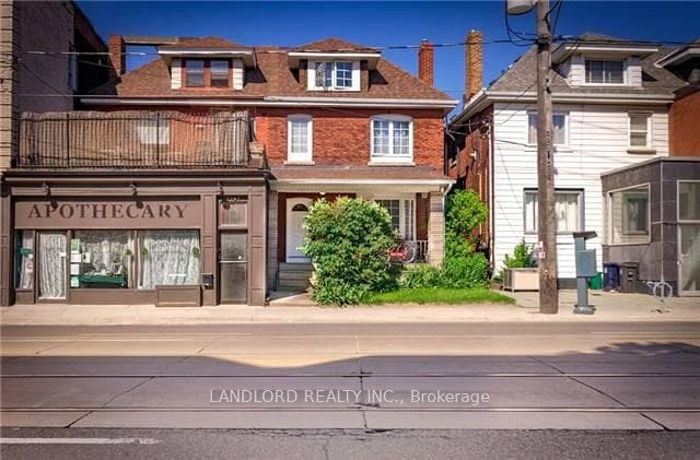 2251 Dundas Street Unit Lower photo 1