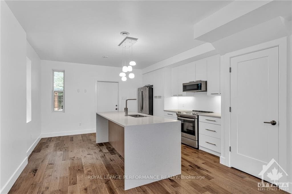 52 STIRLING Avenue photo 8