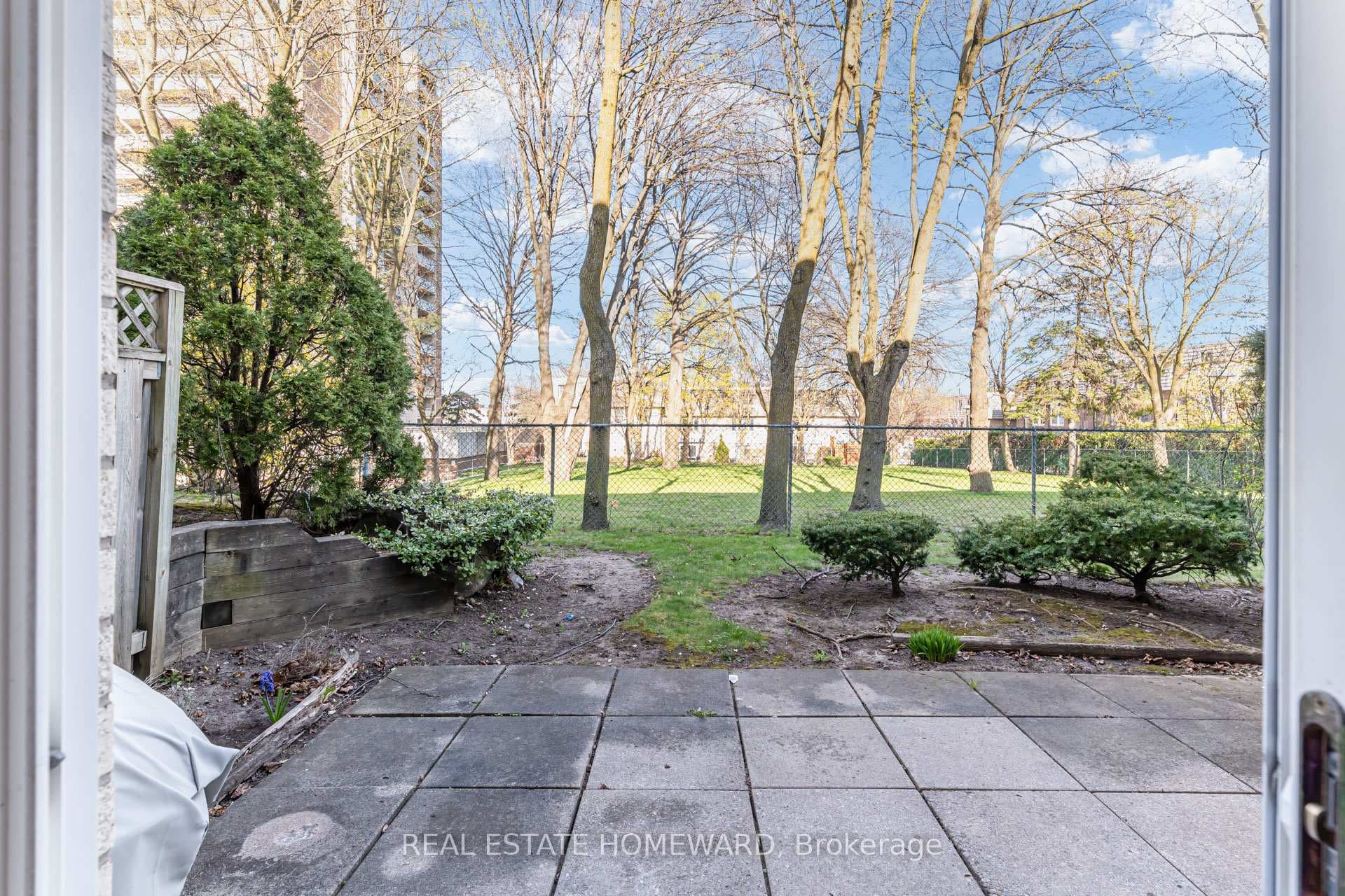 64 Stonedale Placeway photo 34