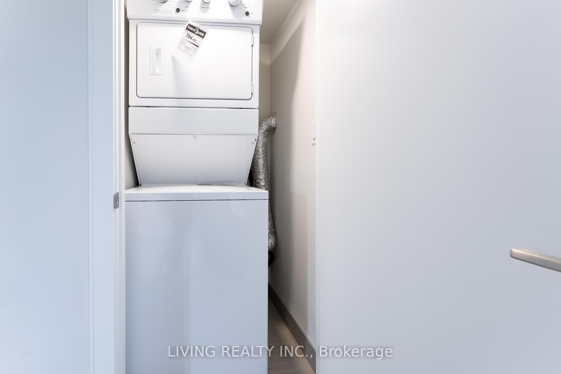 161 Howland Avenue Unit 3 photo 10