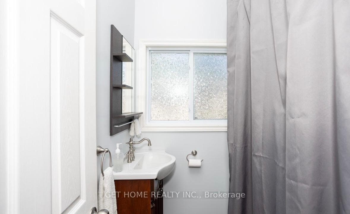 24 Hargrave Road photo 16