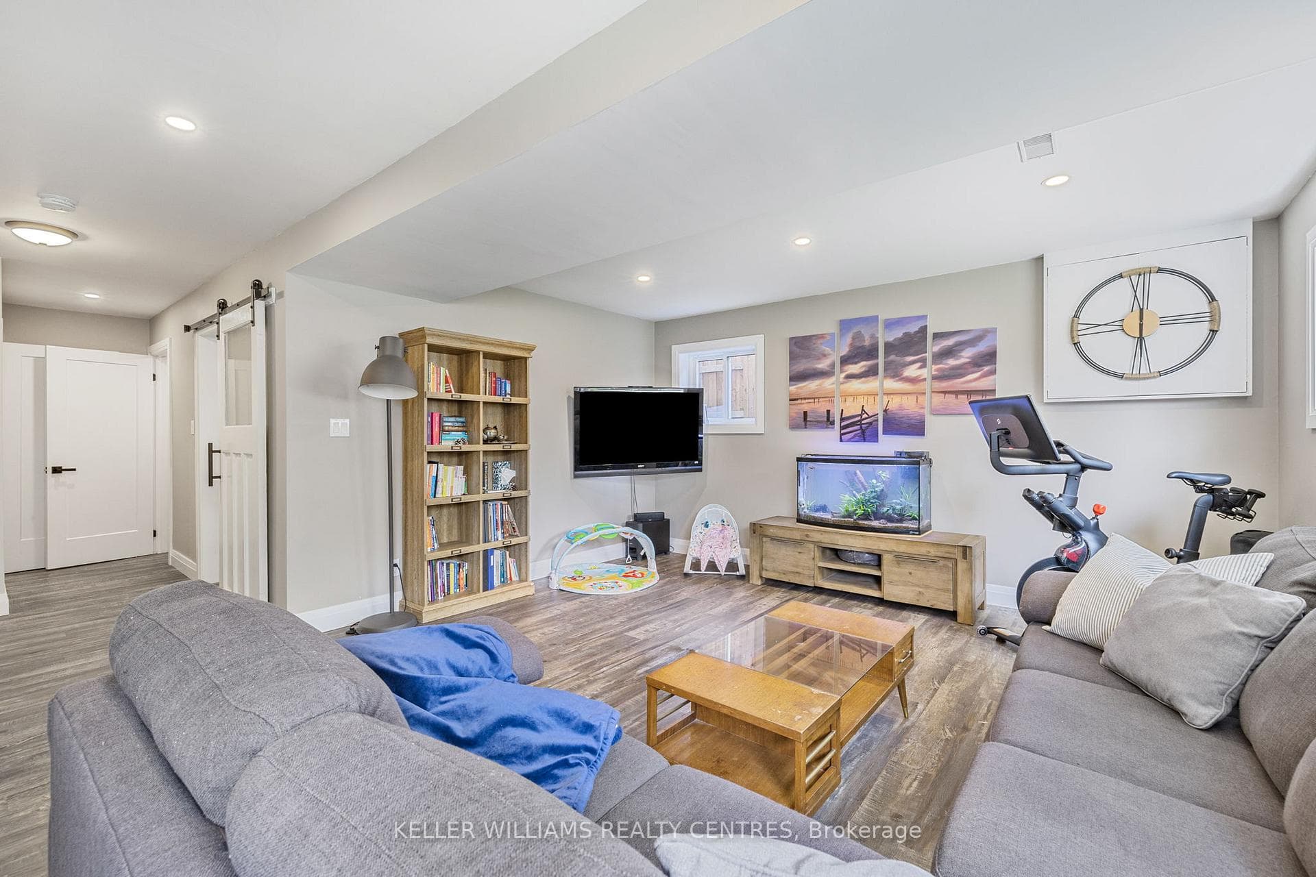 4 Selby Street photo 29