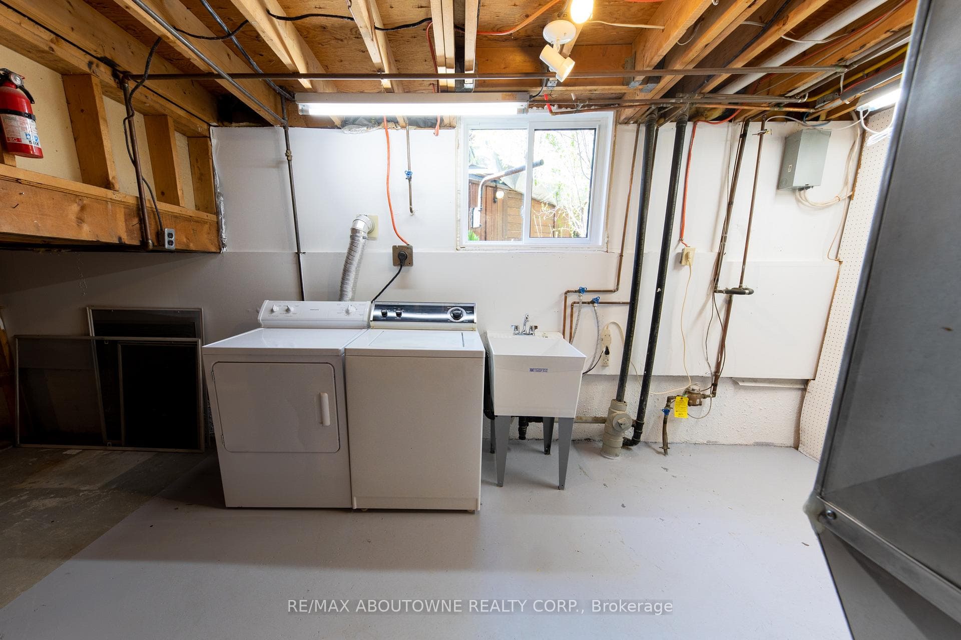 2269 Constance Drive photo 36