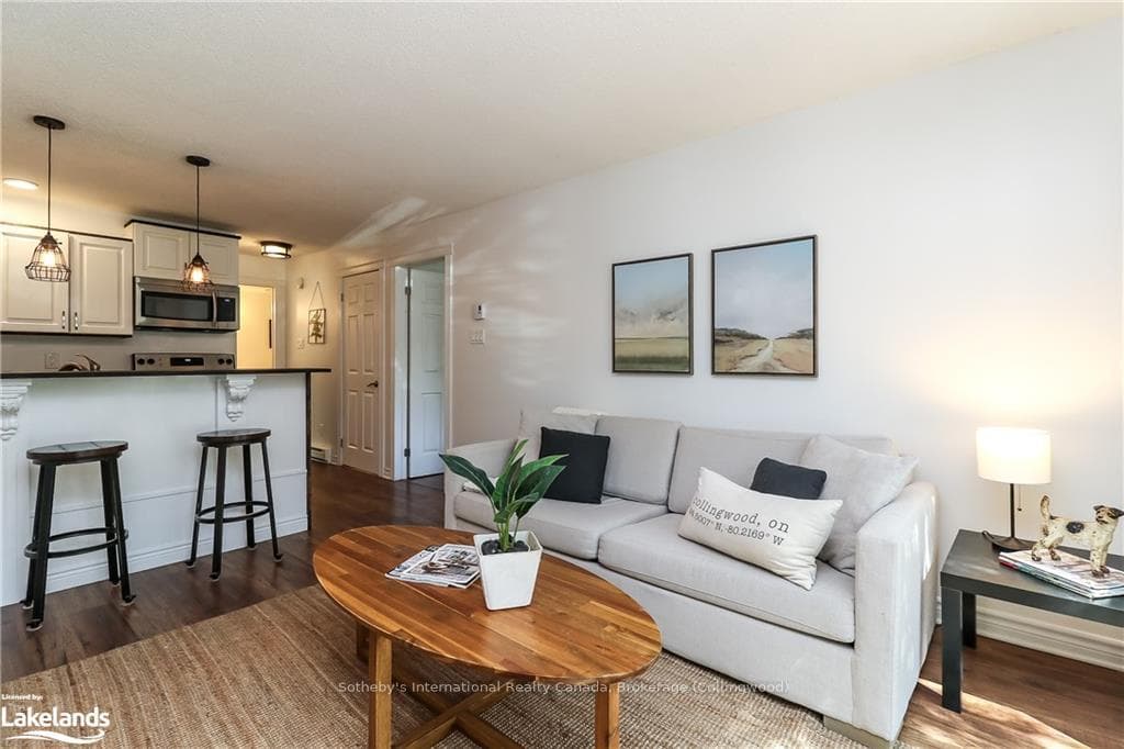 27 DAWSON Drive Unit 136 photo 5