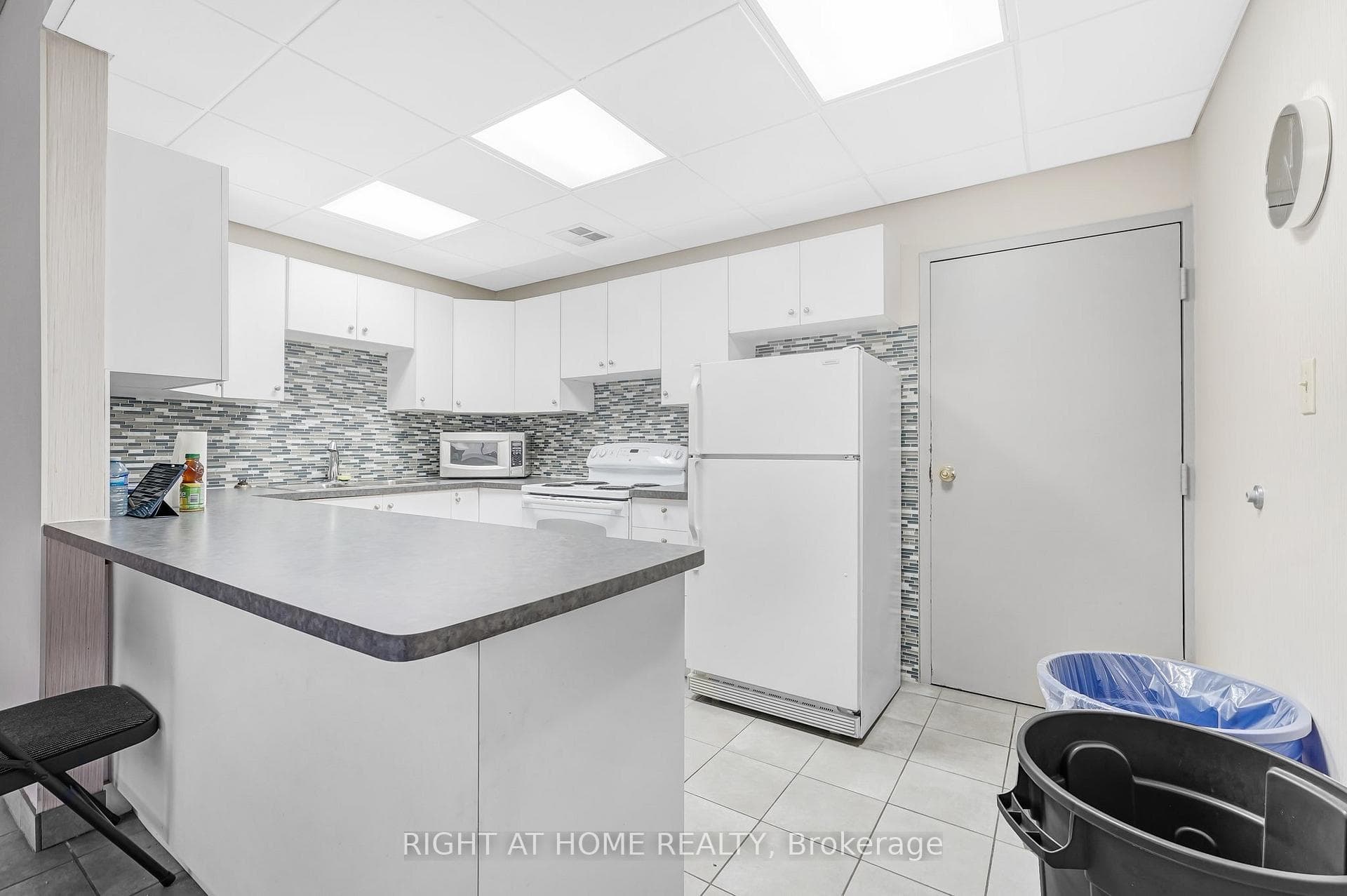 1250 Bridletowne Circle Unit 901 photo 21