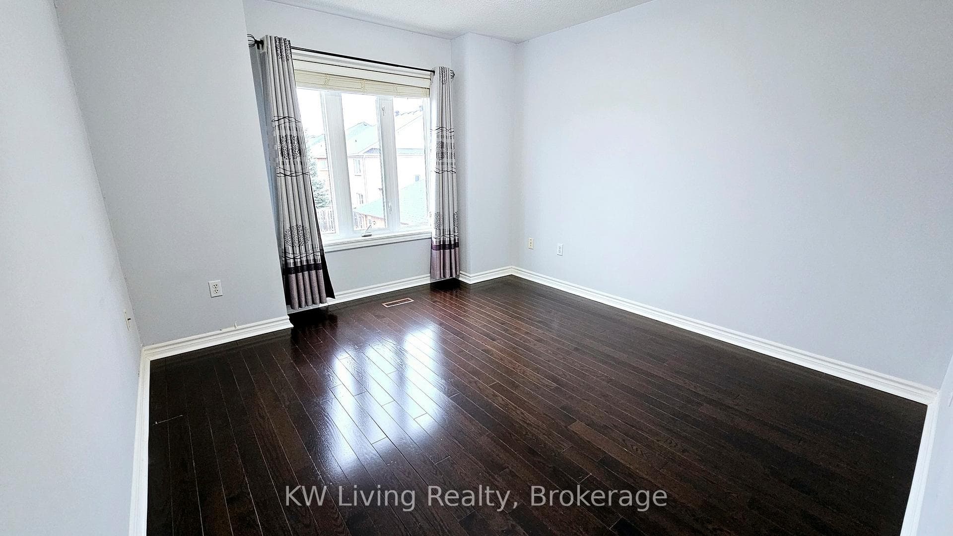 557 William Berczy Boulevard photo 20