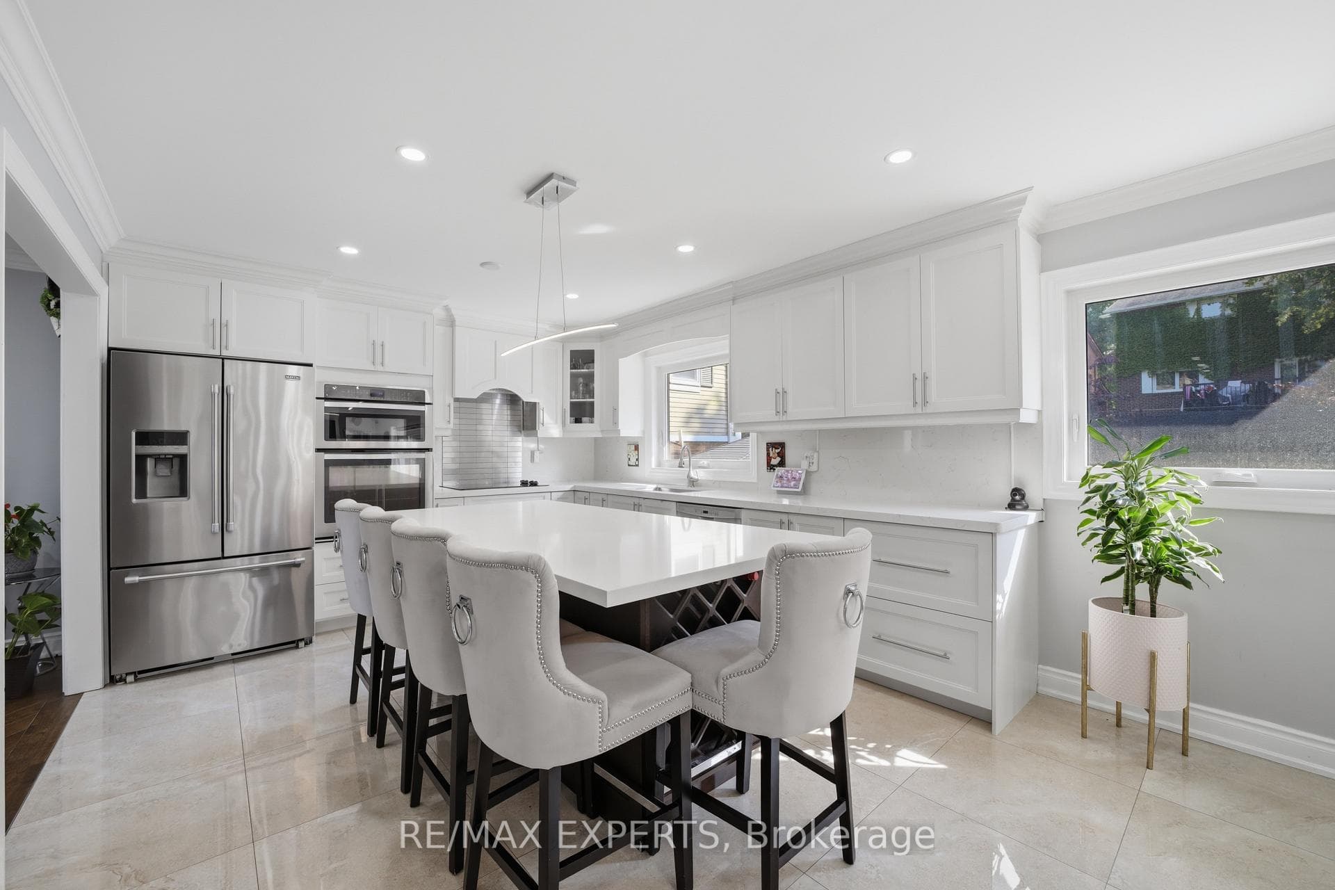 3656 Sawmill Valley Drive photo 14