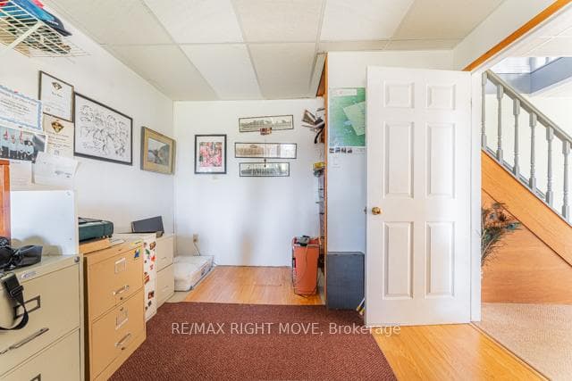 2697 Aspdin Road photo 20