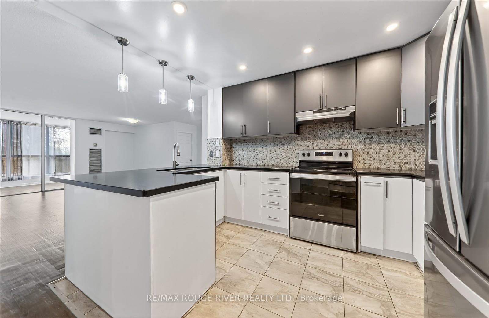 8 Silver Bell Grove Unit 309 photo 12