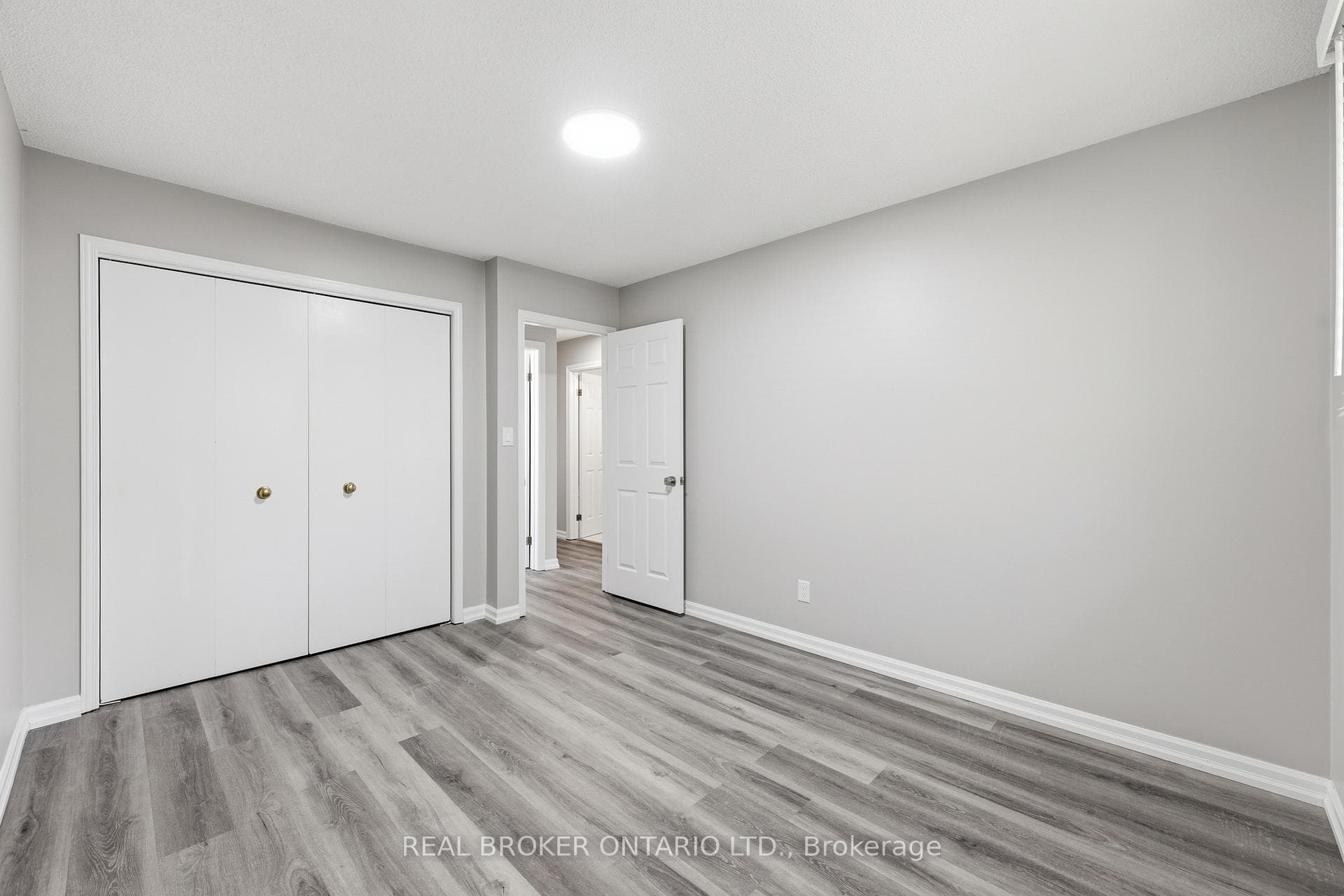 42 Terrace Avenue photo 15