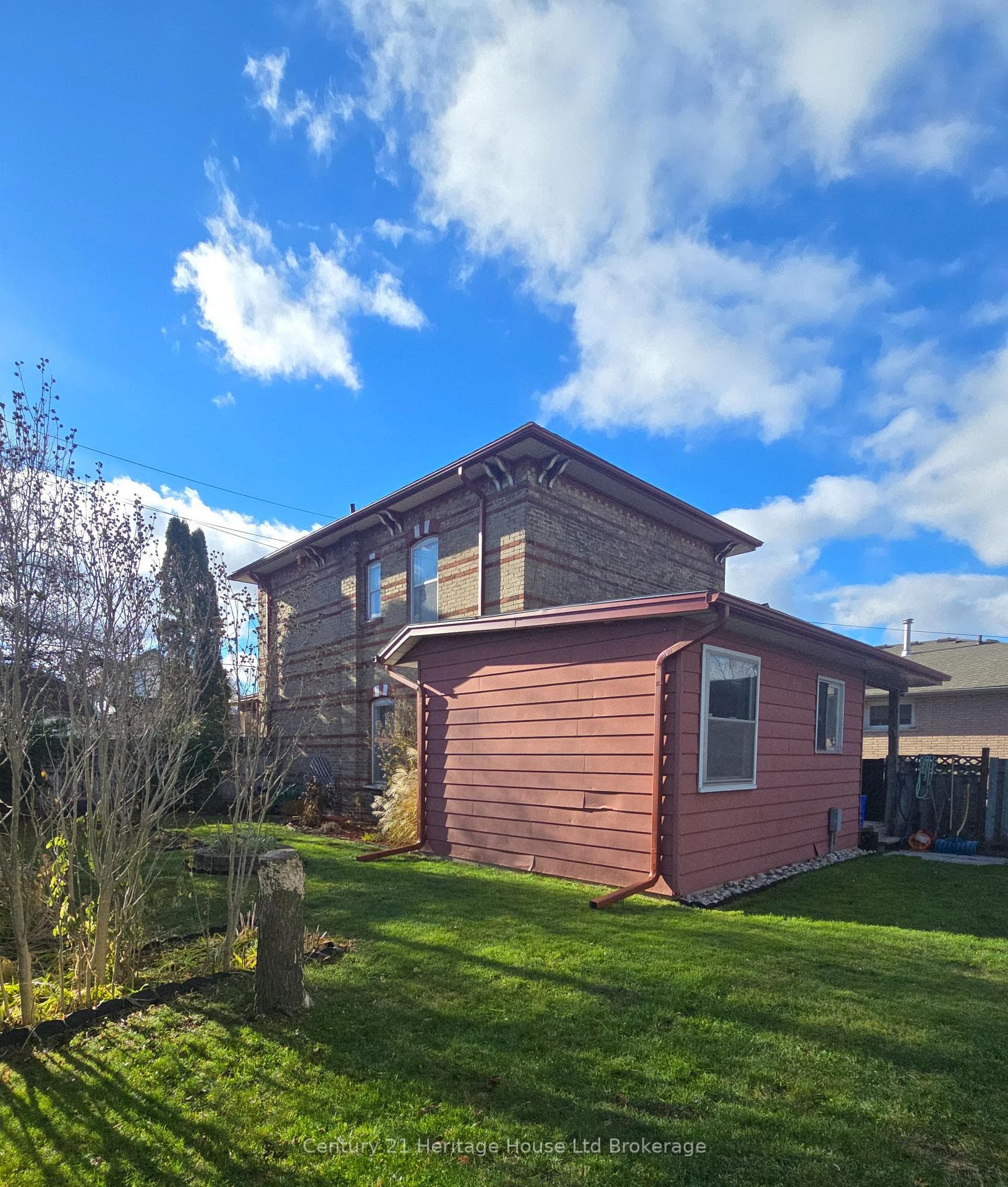 657 Frances Street photo 8