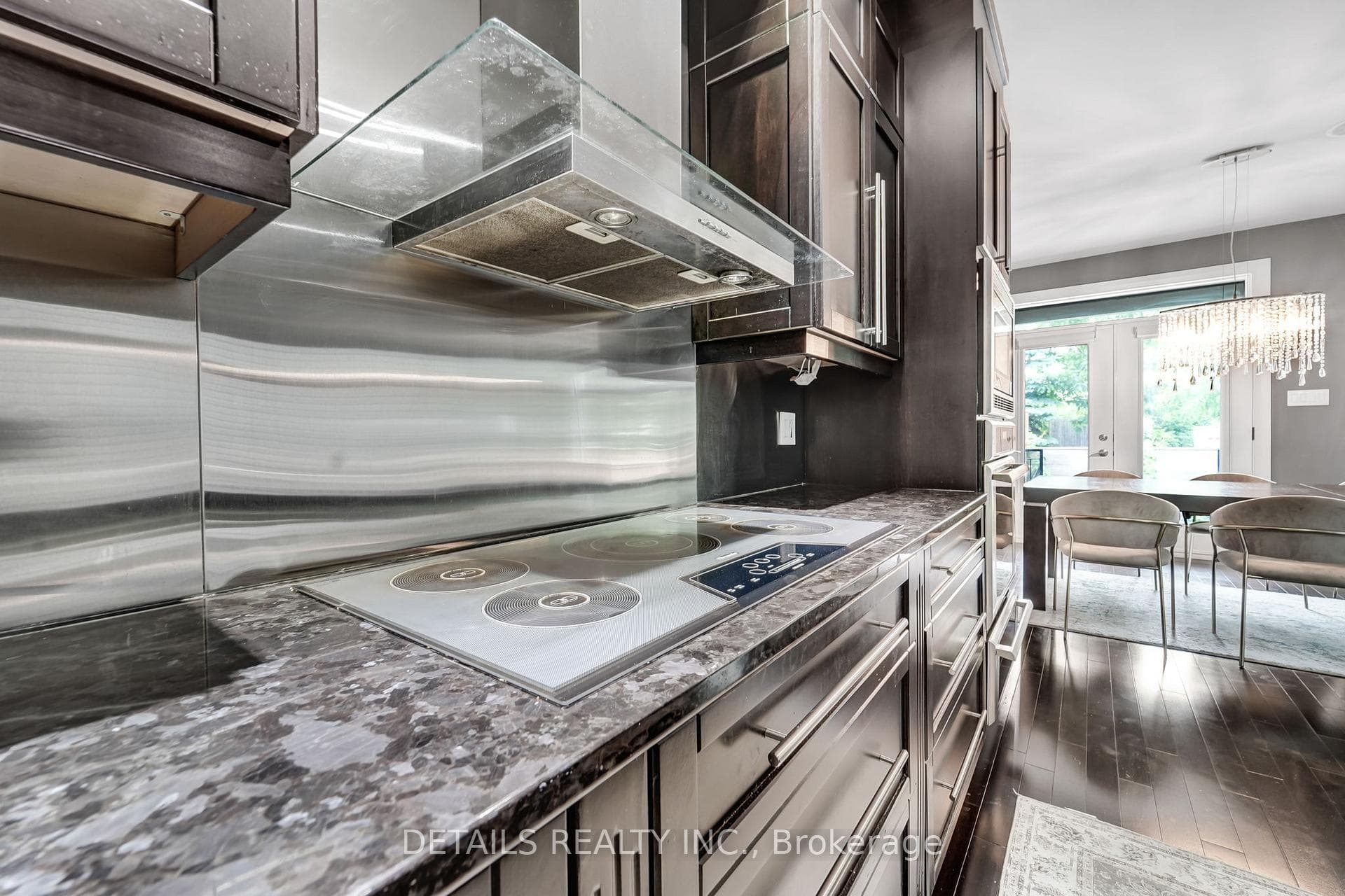 71 Eleanor Drive photo 19