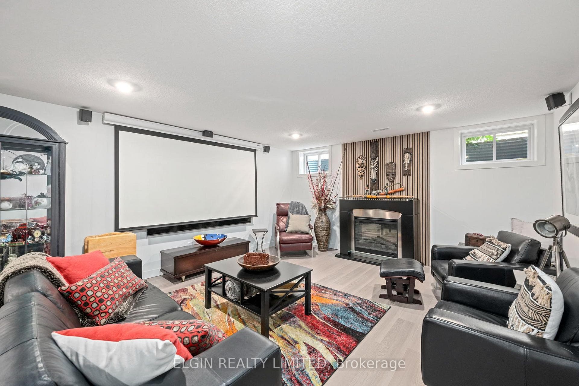 392 Larry Street photo 26