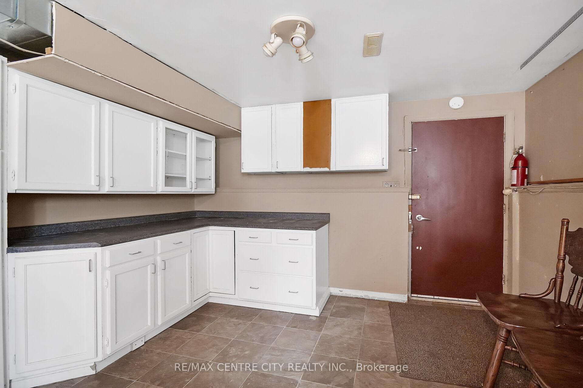 50 Longbow Road photo 31