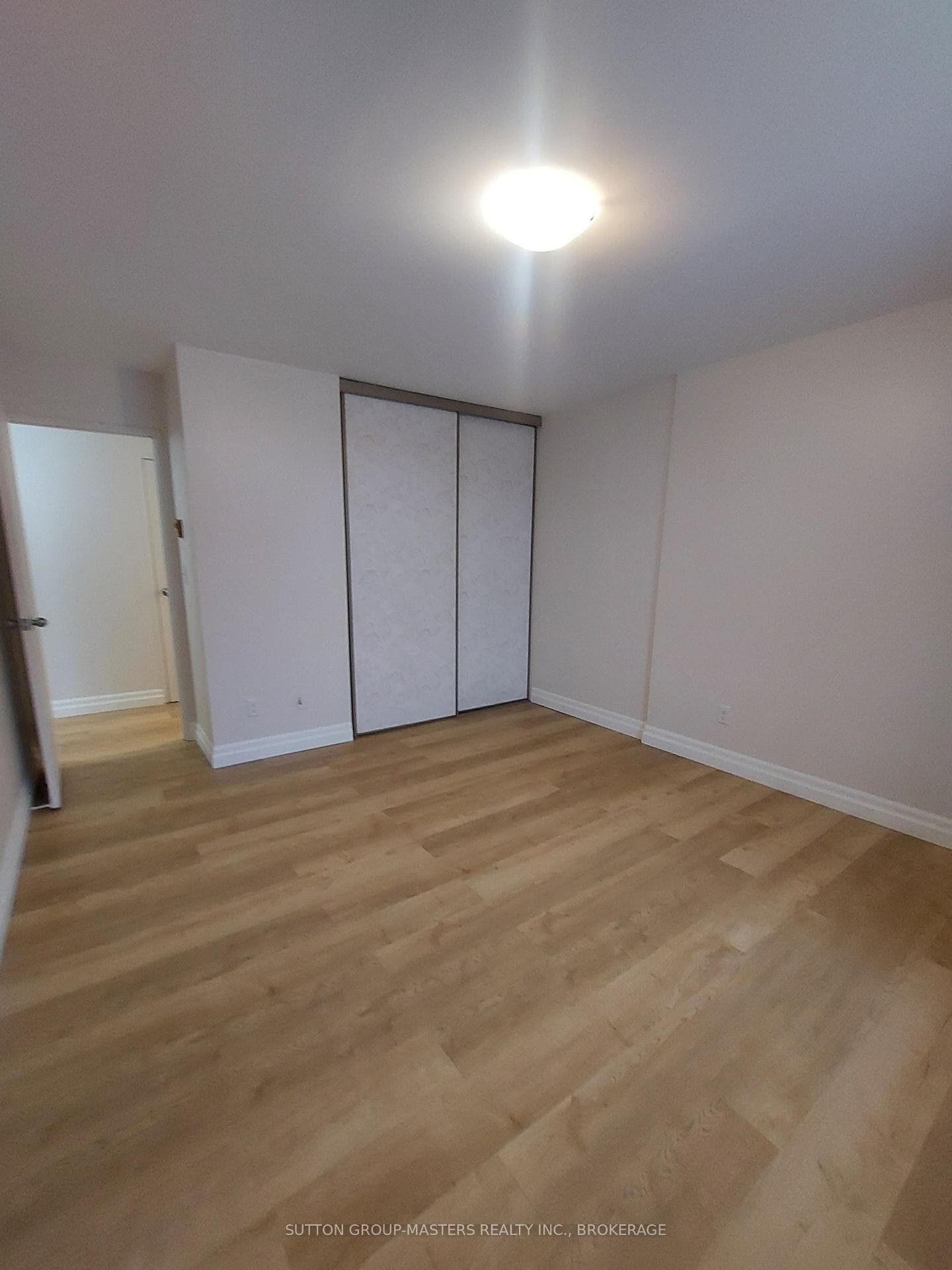 17 Eldon Hall Place Unit 503 photo 17