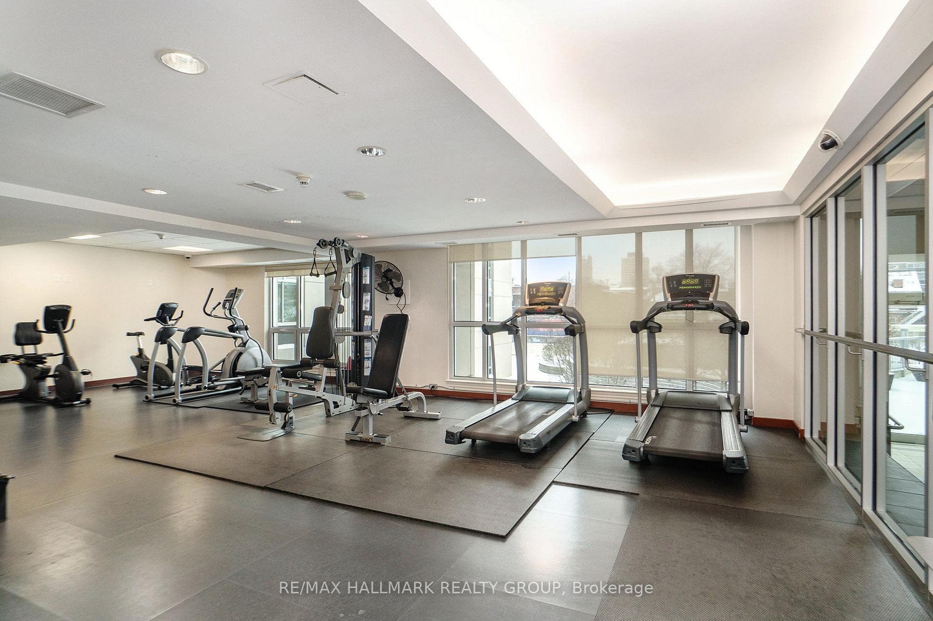 234 Rideau Street Unit 1701 photo 29