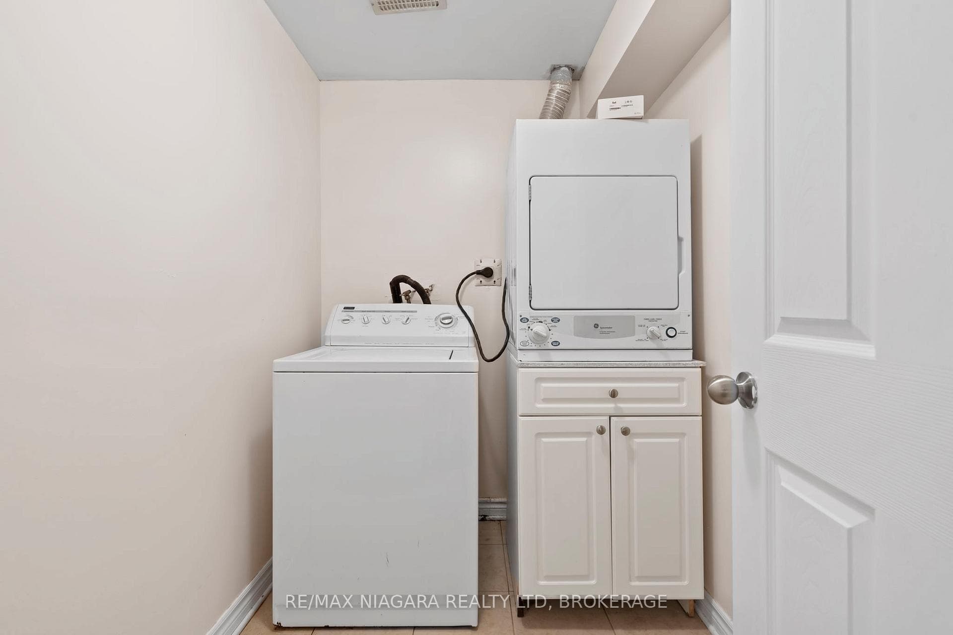 Basement Laundry Room