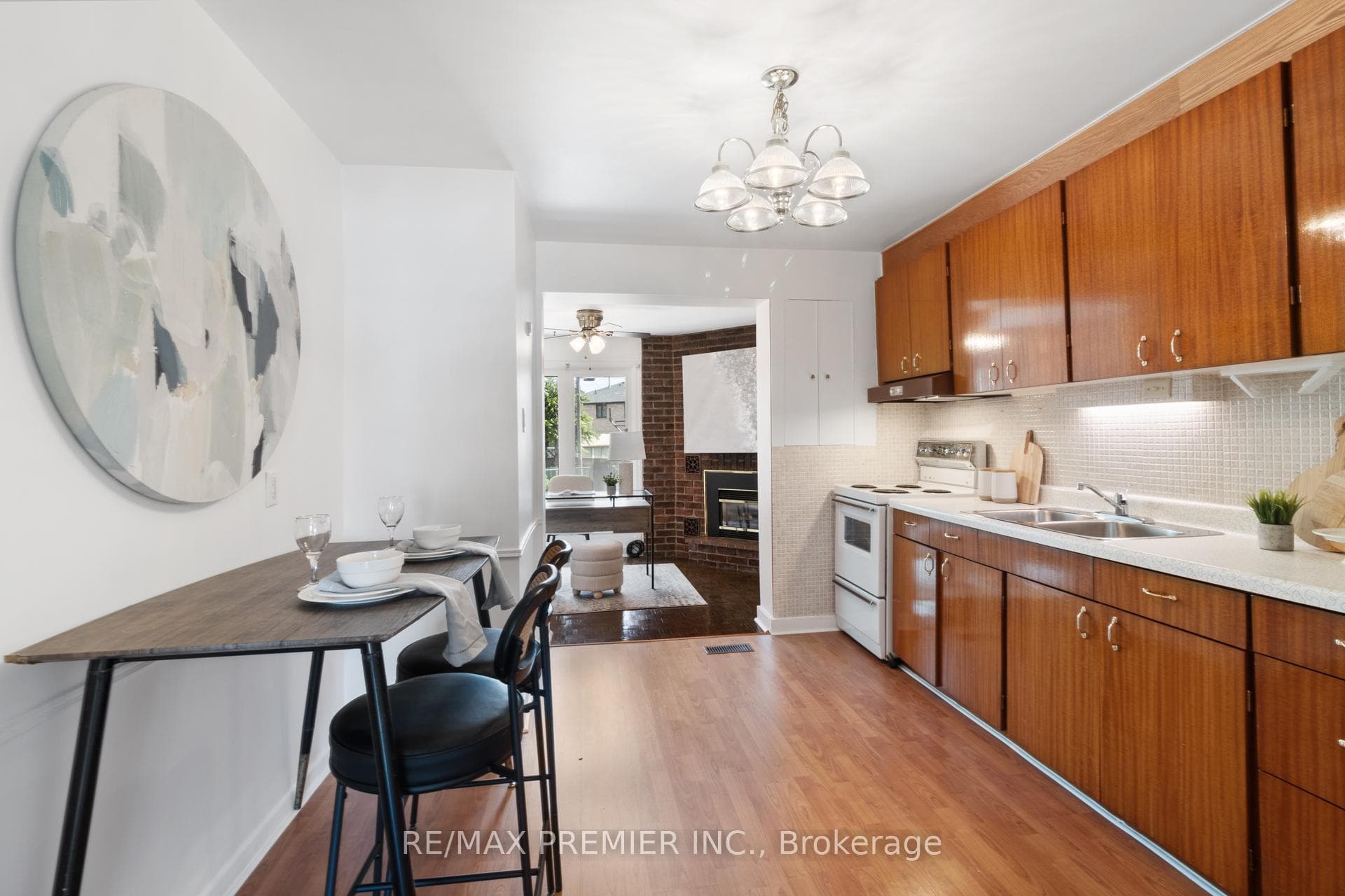 79 Pamille Place photo 9