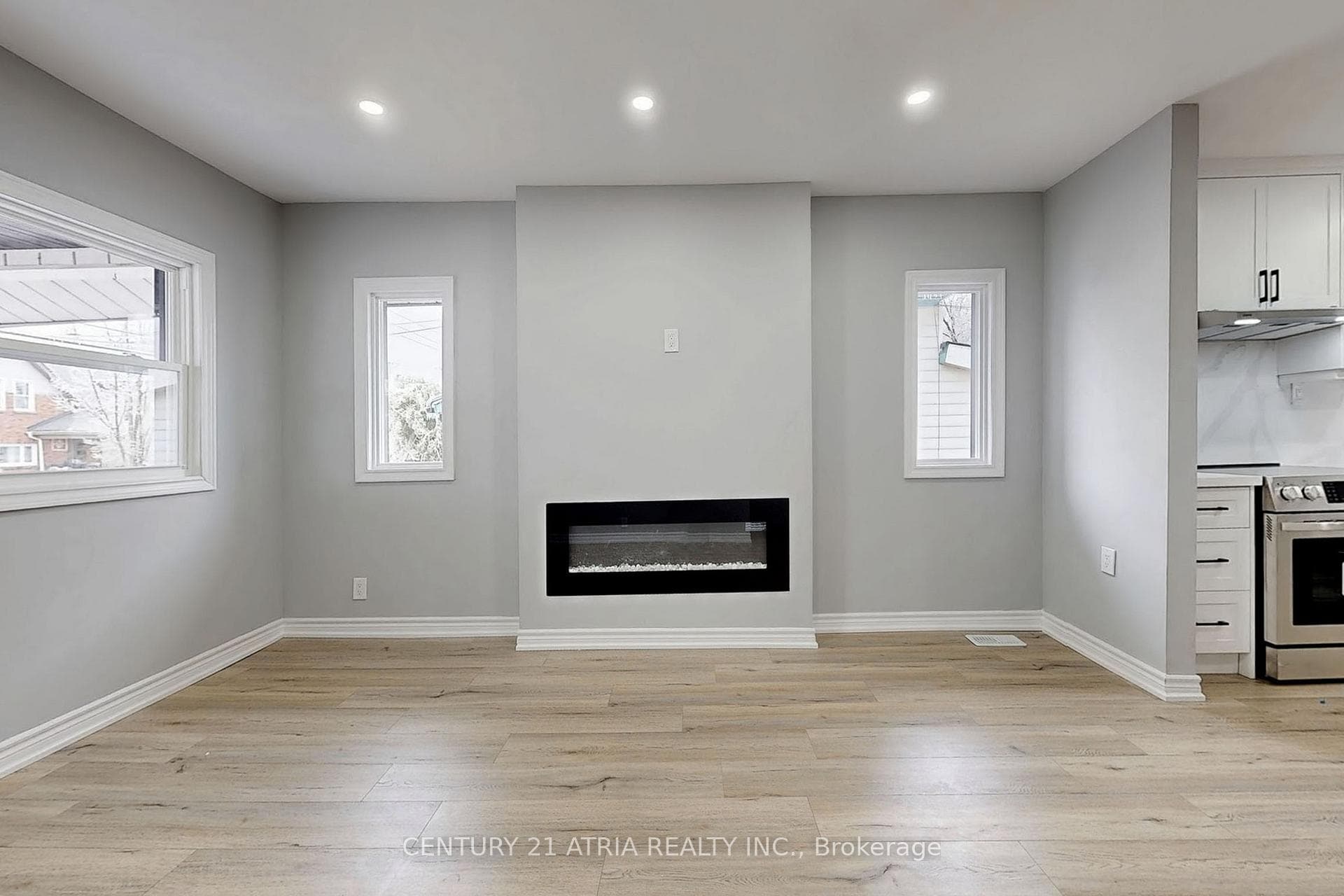 737 Lock Street photo 9