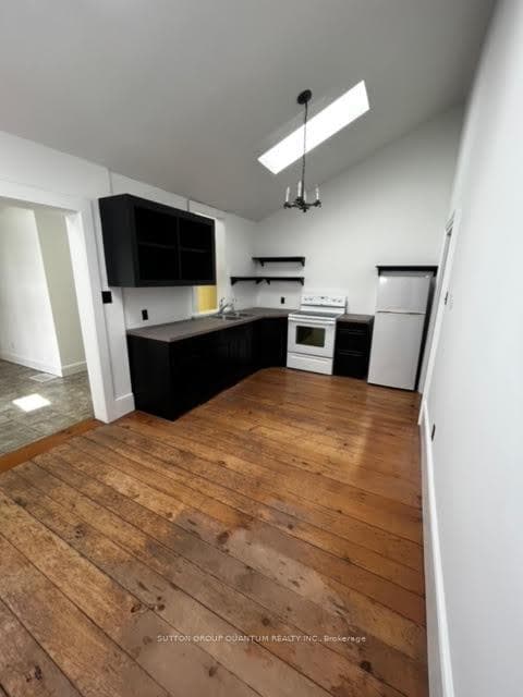 270 Robinson Street photo 8
