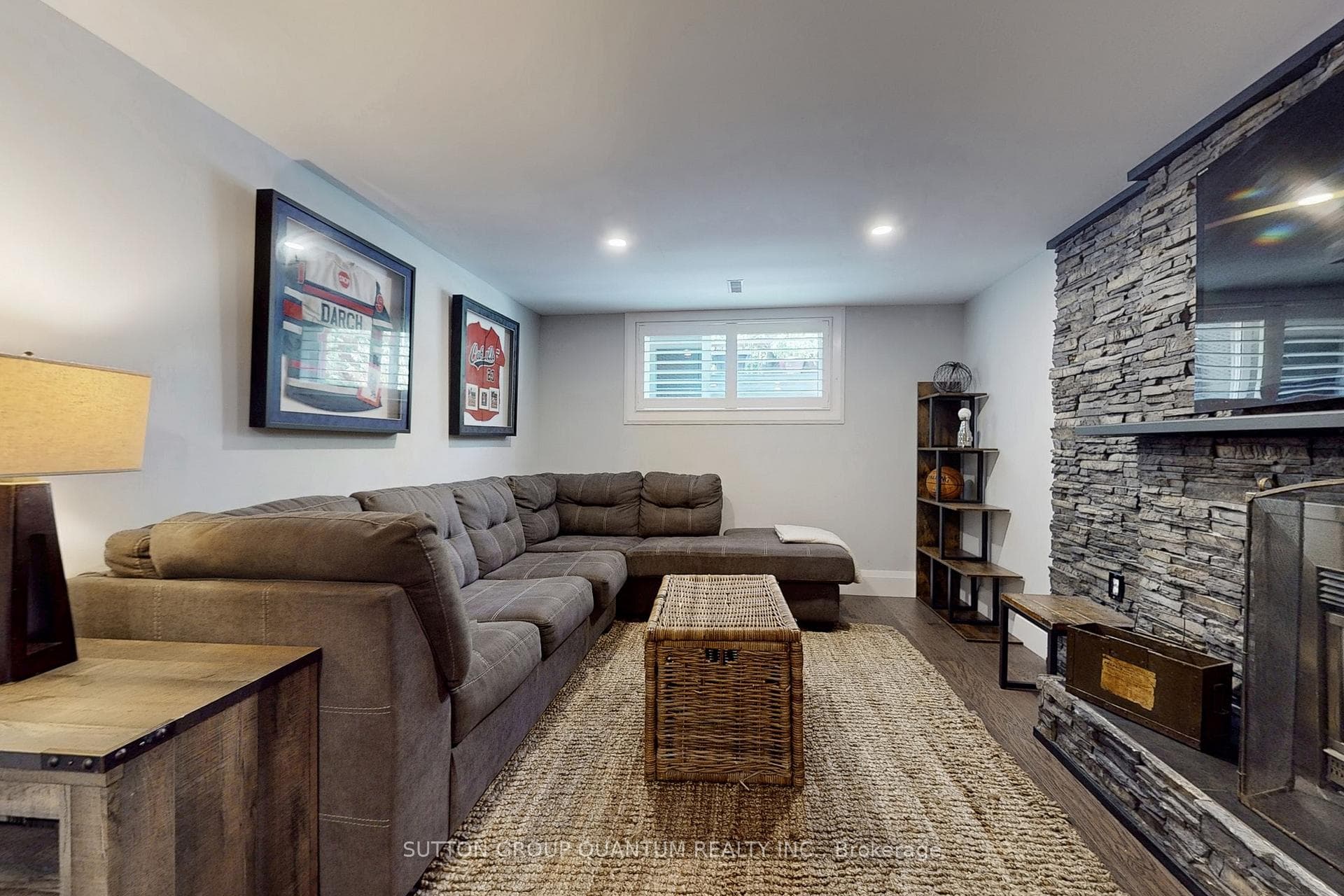2368 Ventura Drive photo 25