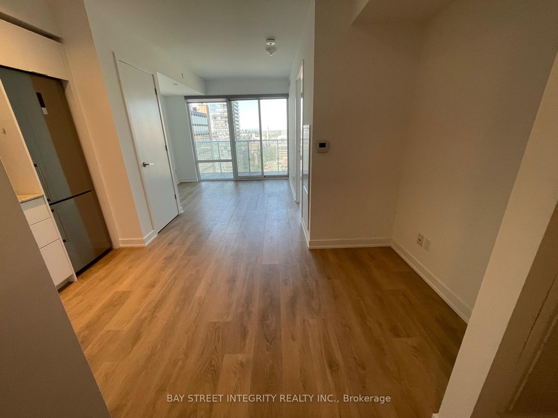 501 Yonge Street Unit 2401 photo 21