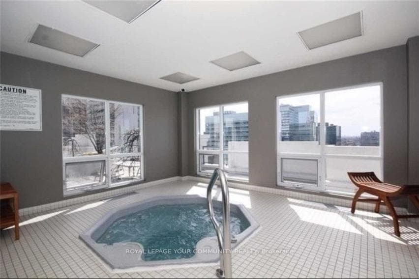 801 Bay Street Unit 1508 photo 20