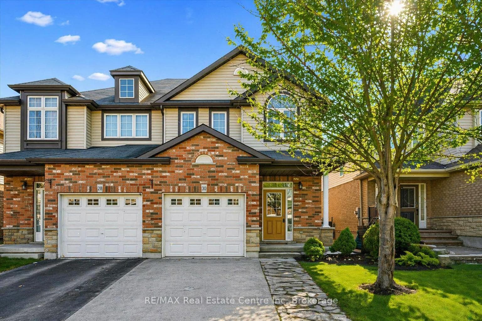 30 Vipond Street photo 2