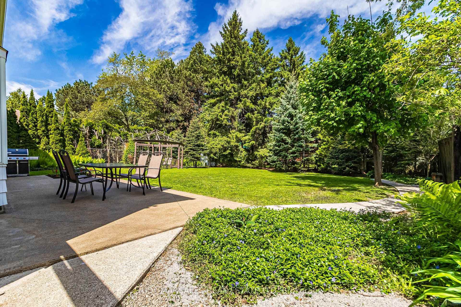 637 Hiawatha Boulevard photo 48