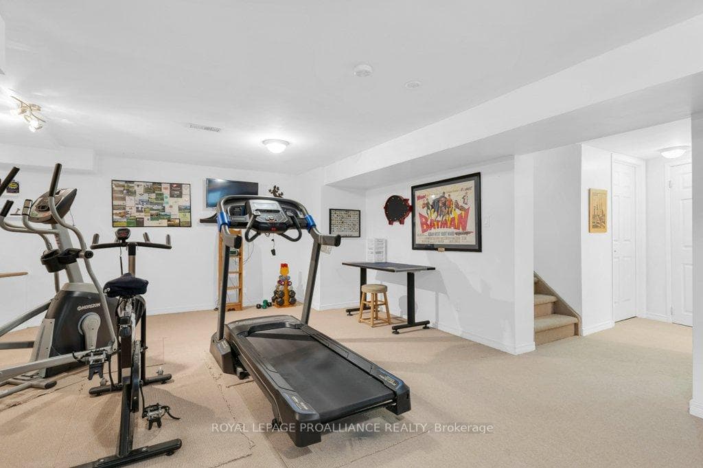 30 Springbrook Crescent photo 29