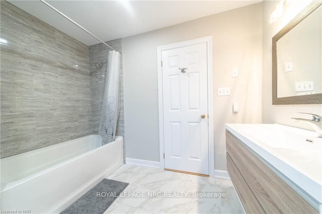8197 Harvest Crescent photo 13