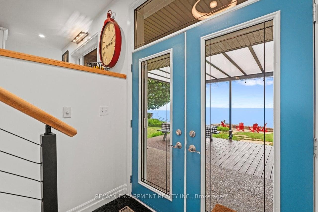 42 Lakeside Drive photo 22