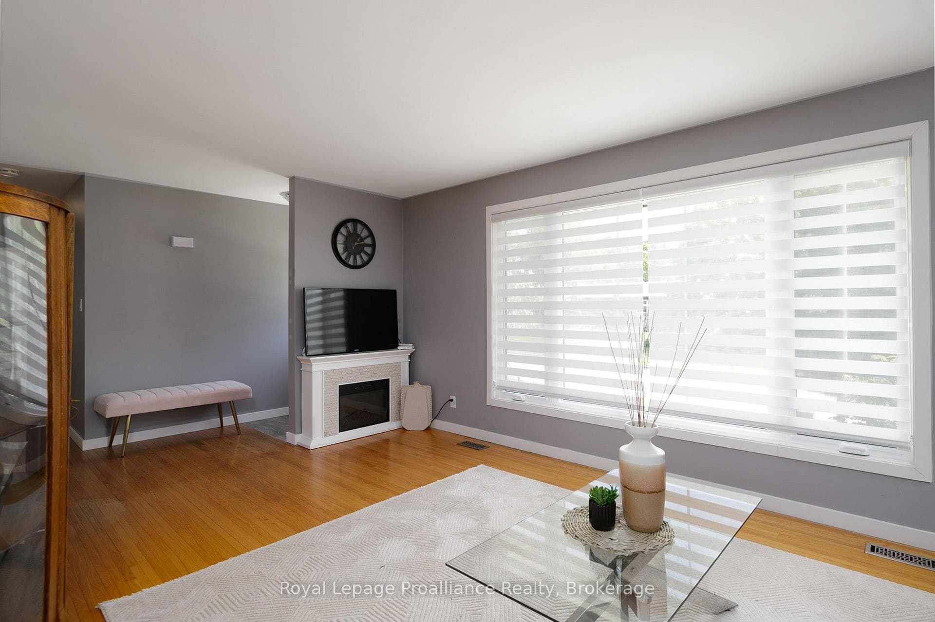 112 Prospect Hill photo 9