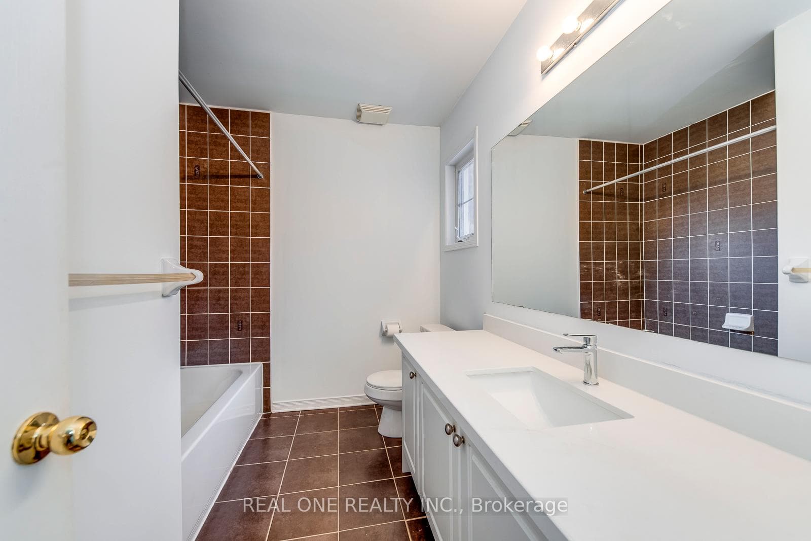 2435 Postmaster Drive photo 35