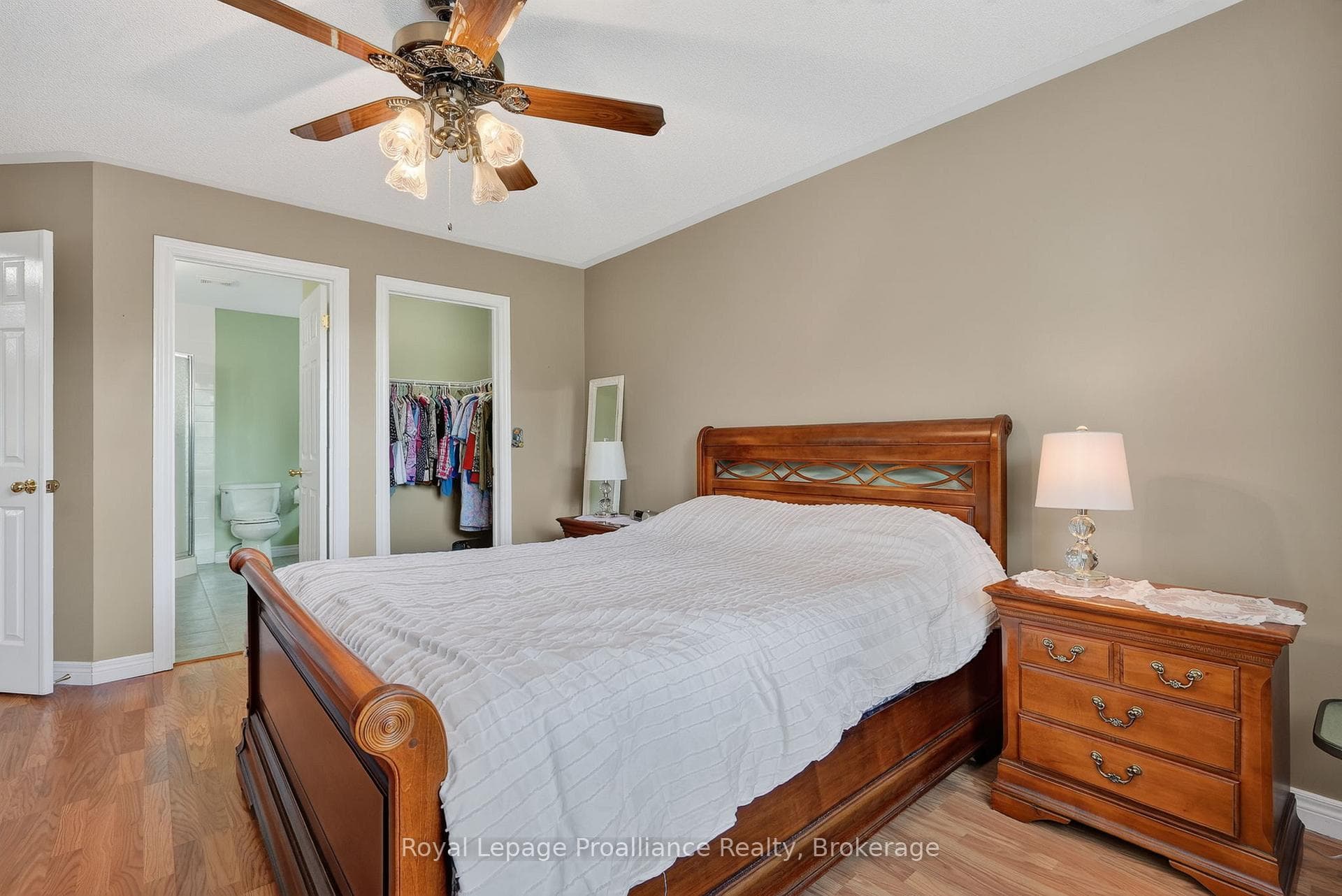 732 Prince Of Wales Drive photo 29