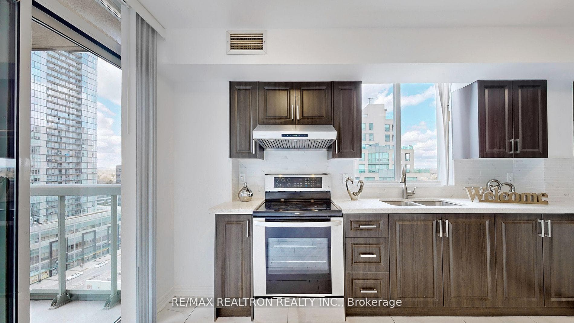 28 Empress Avenue Unit 2003 photo 19