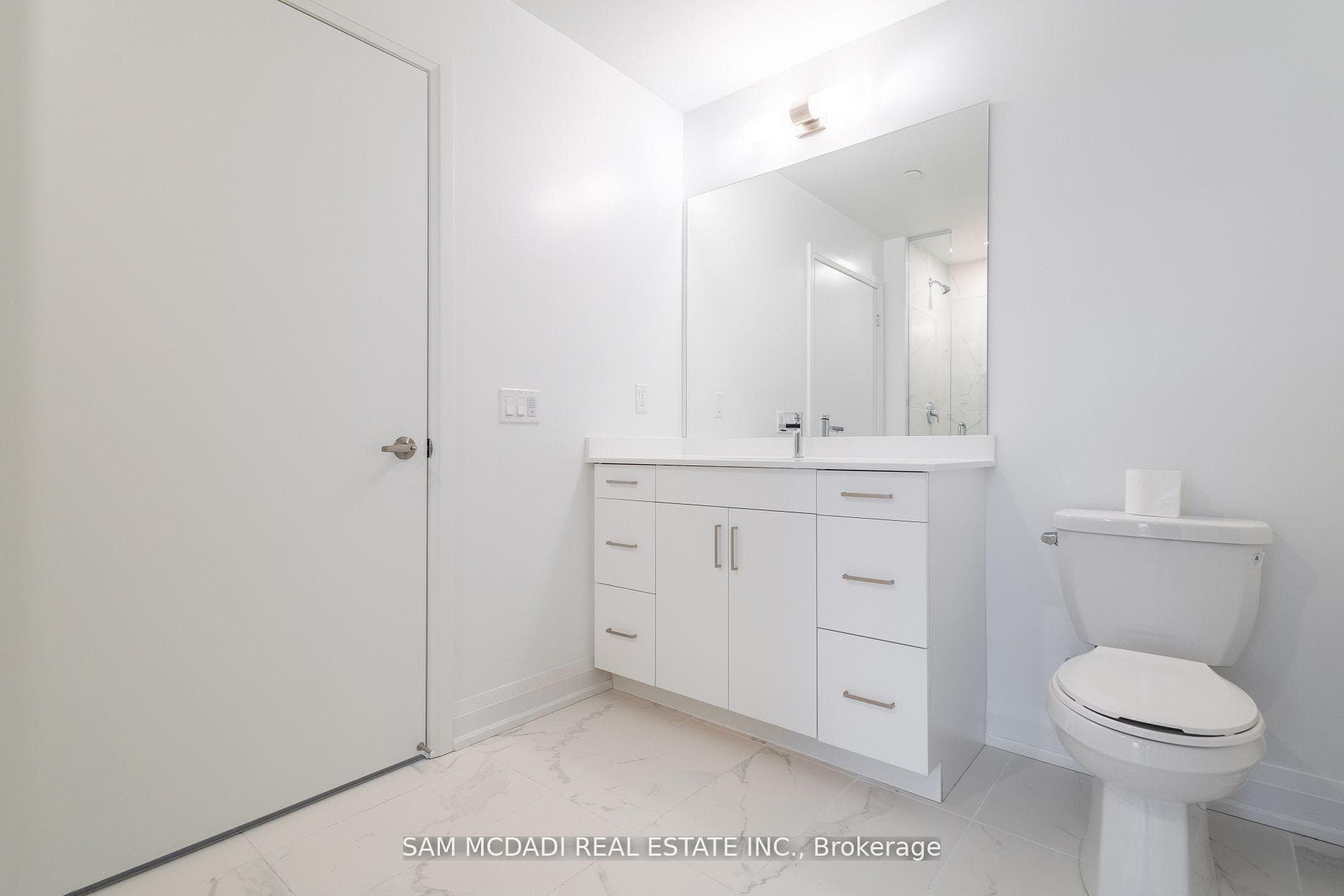 1035 Southdown Road Unit 307 photo 24