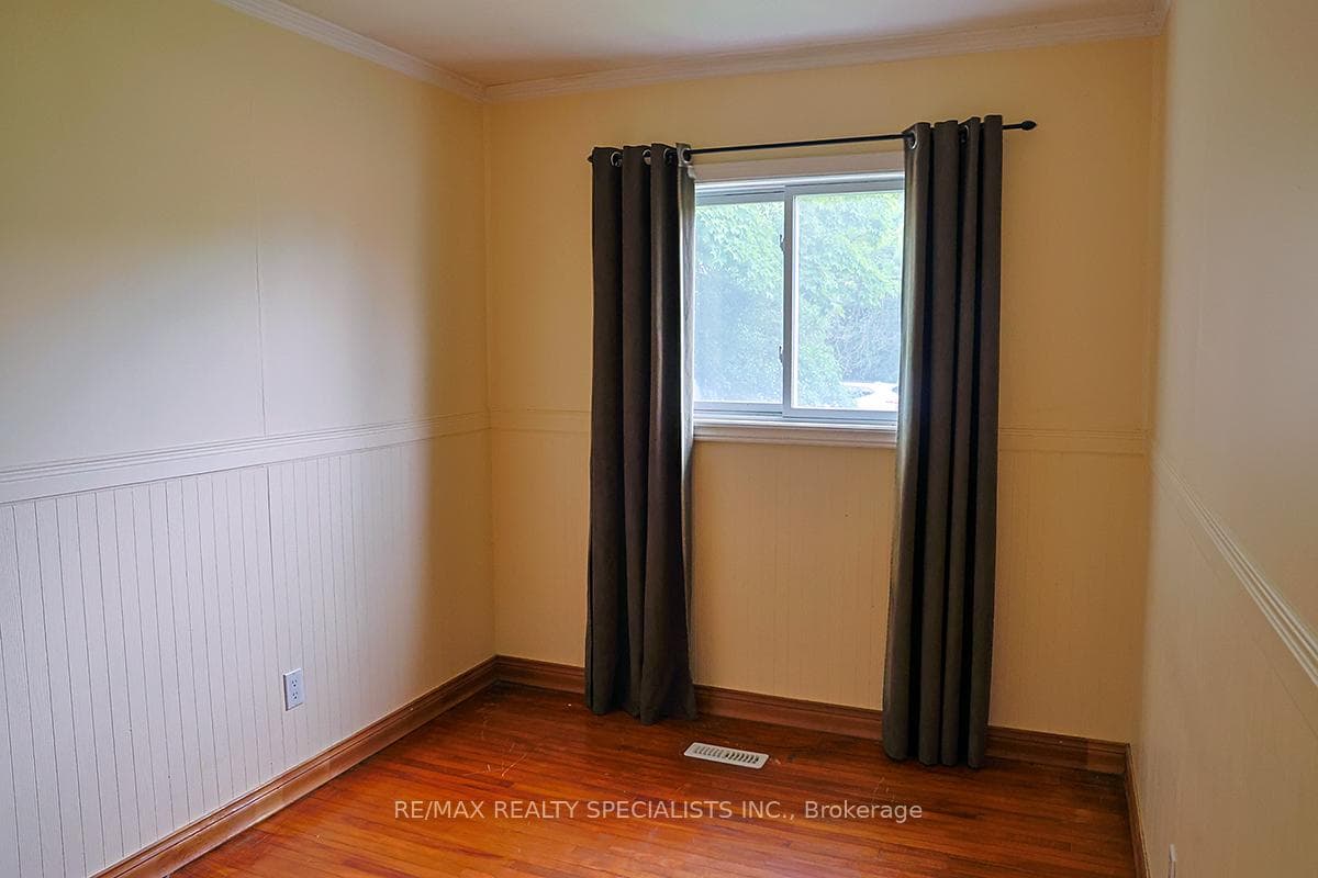 32 Maple Avenue photo 16