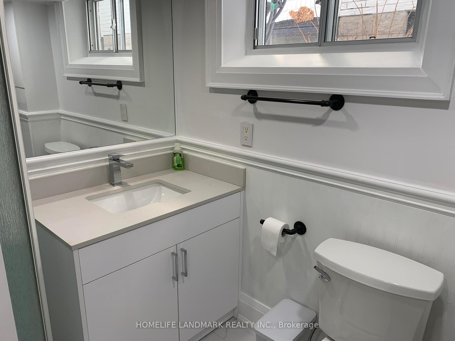 226 Donlands Avenue photo 42